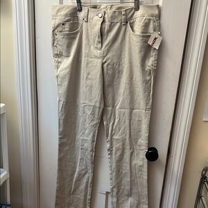 Women's Cream Jeans
P1